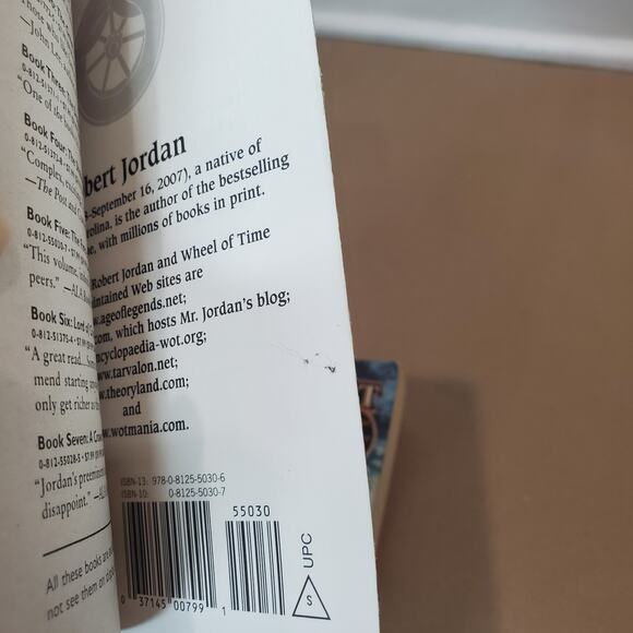 Robert Jordan Paperback Lot of 4 - Books 1,2,5,7 Mass Market Wheel Of Time - Picture 8 of 9